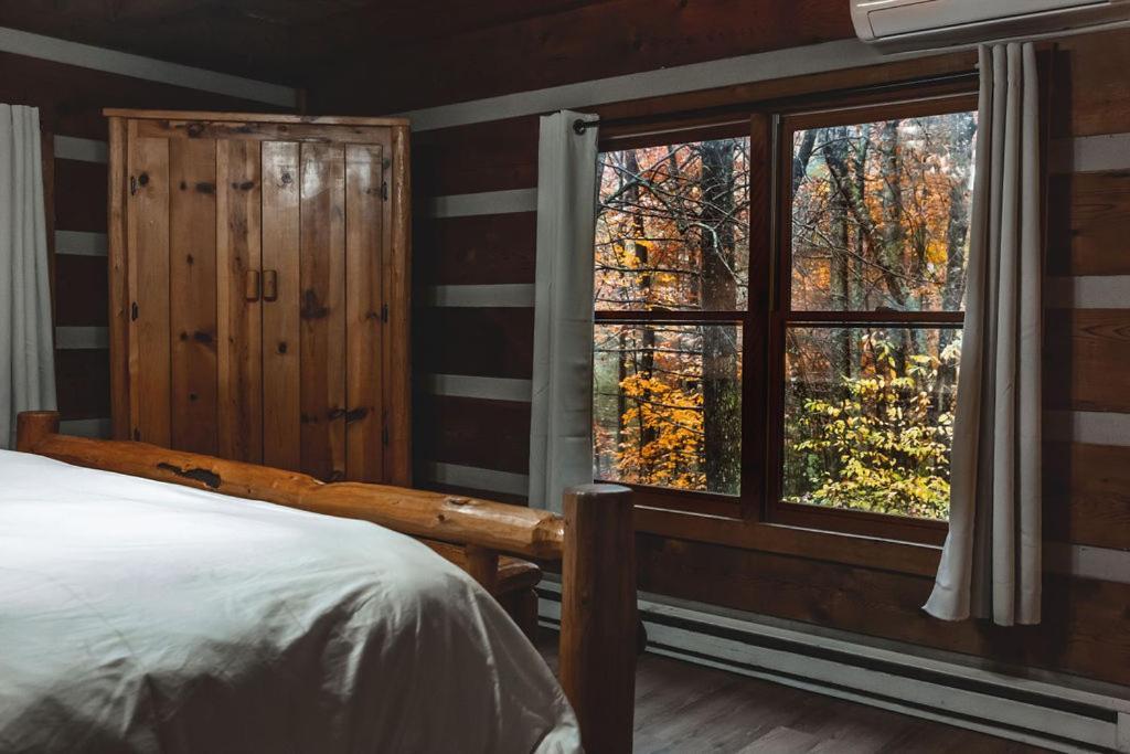 Deer Run Cabin At 36 North - Hot Tub Purlear Exteriér fotografie