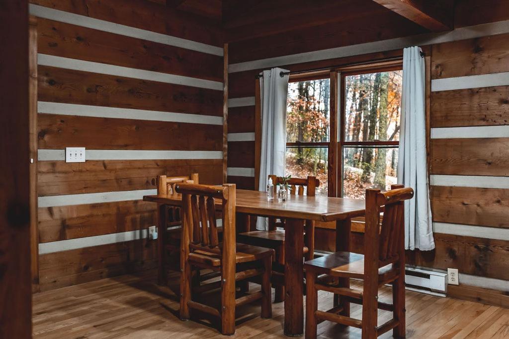 Deer Run Cabin At 36 North - Hot Tub Purlear Exteriér fotografie