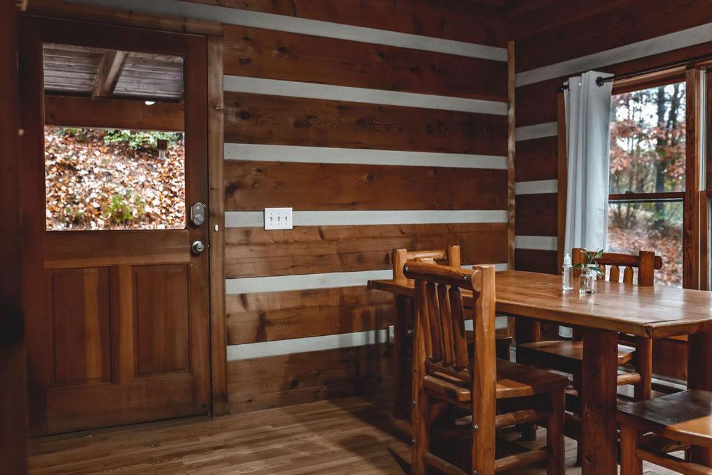 Deer Run Cabin At 36 North - Hot Tub Purlear Exteriér fotografie